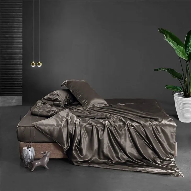 100% Silk Duvet Cover 100% Silk Duvet Cover
